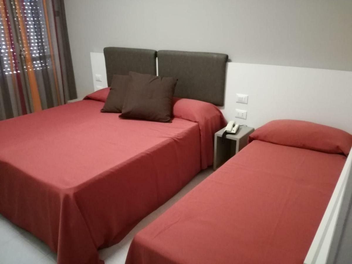 Zenit Hotel Giulianova Exterior foto